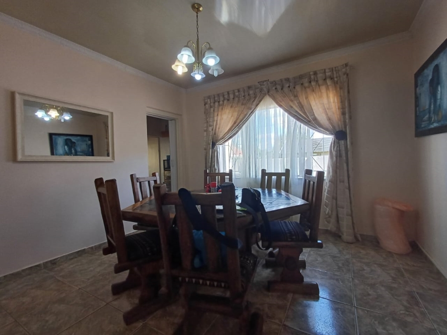 3 Bedroom Property for Sale in Flamwood North West